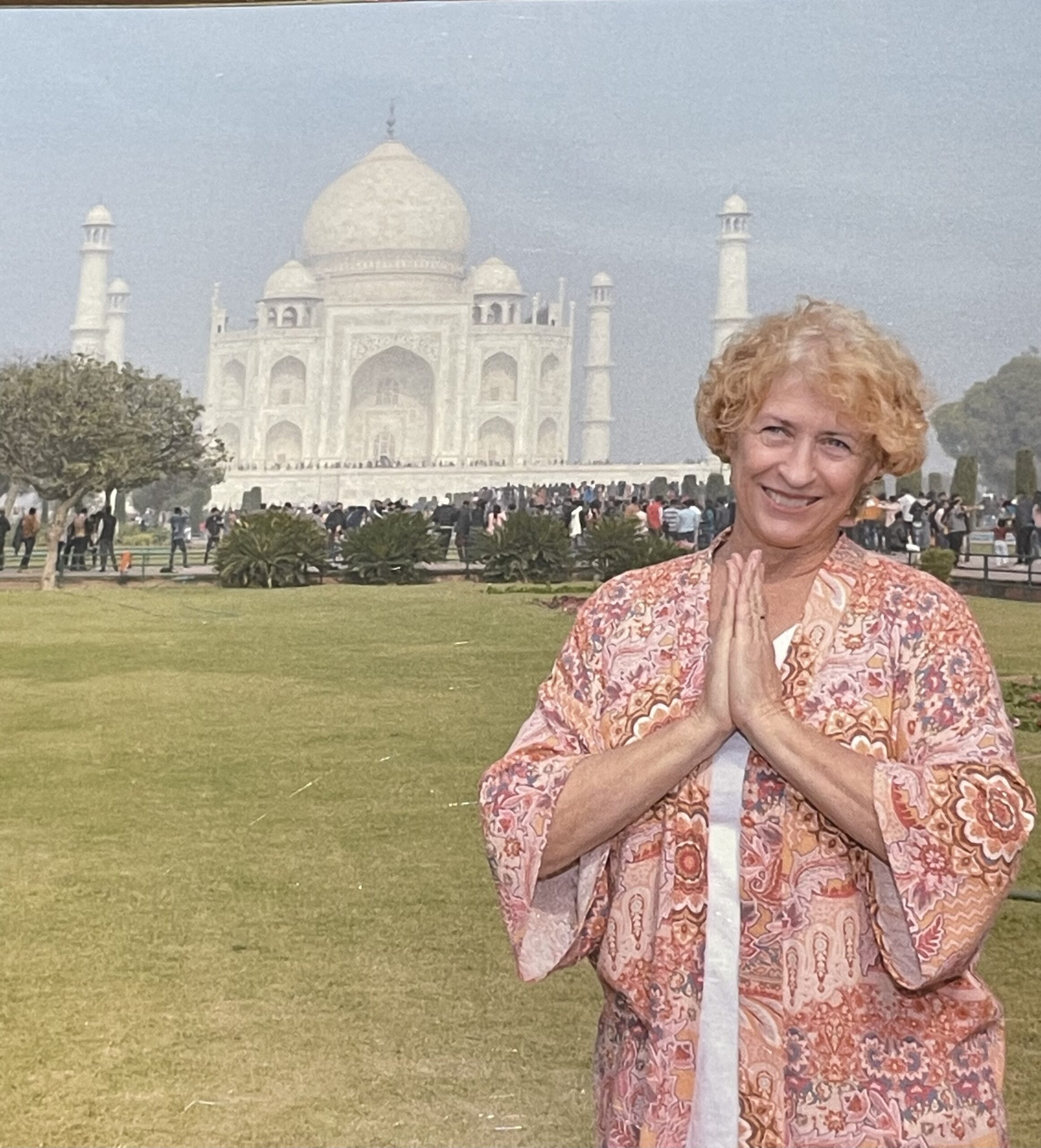 @DrWendyGuess standing in front of Taj Mahal on New Years Eve